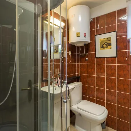 Lovely In With Kitchen * Ladrovići