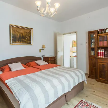 Apartment Lovely In With Kitchen Porec