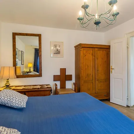 Lovely In With Kitchen Appartement *