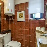 Apartman Lovely In With Kitchen *