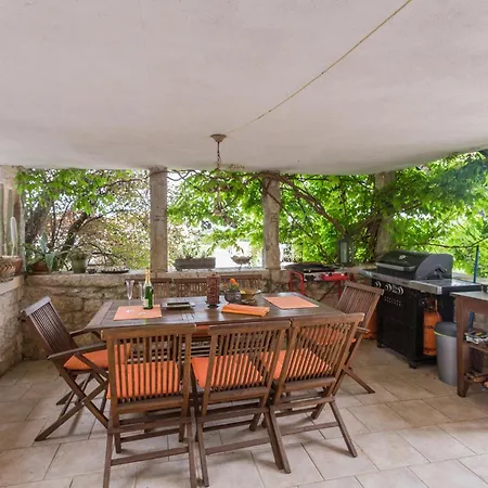 Lovely In With Kitchen *