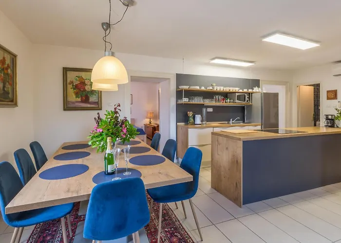 Apartment Lovely In Porec With Kitchen