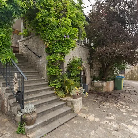 Lovely In Porec With Kitchen