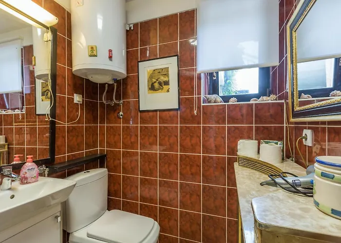 Apartman Lovely In Porec With Kitchen *